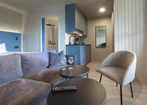 Отель Grønnbuene Rorbu Hotel  Andenes
